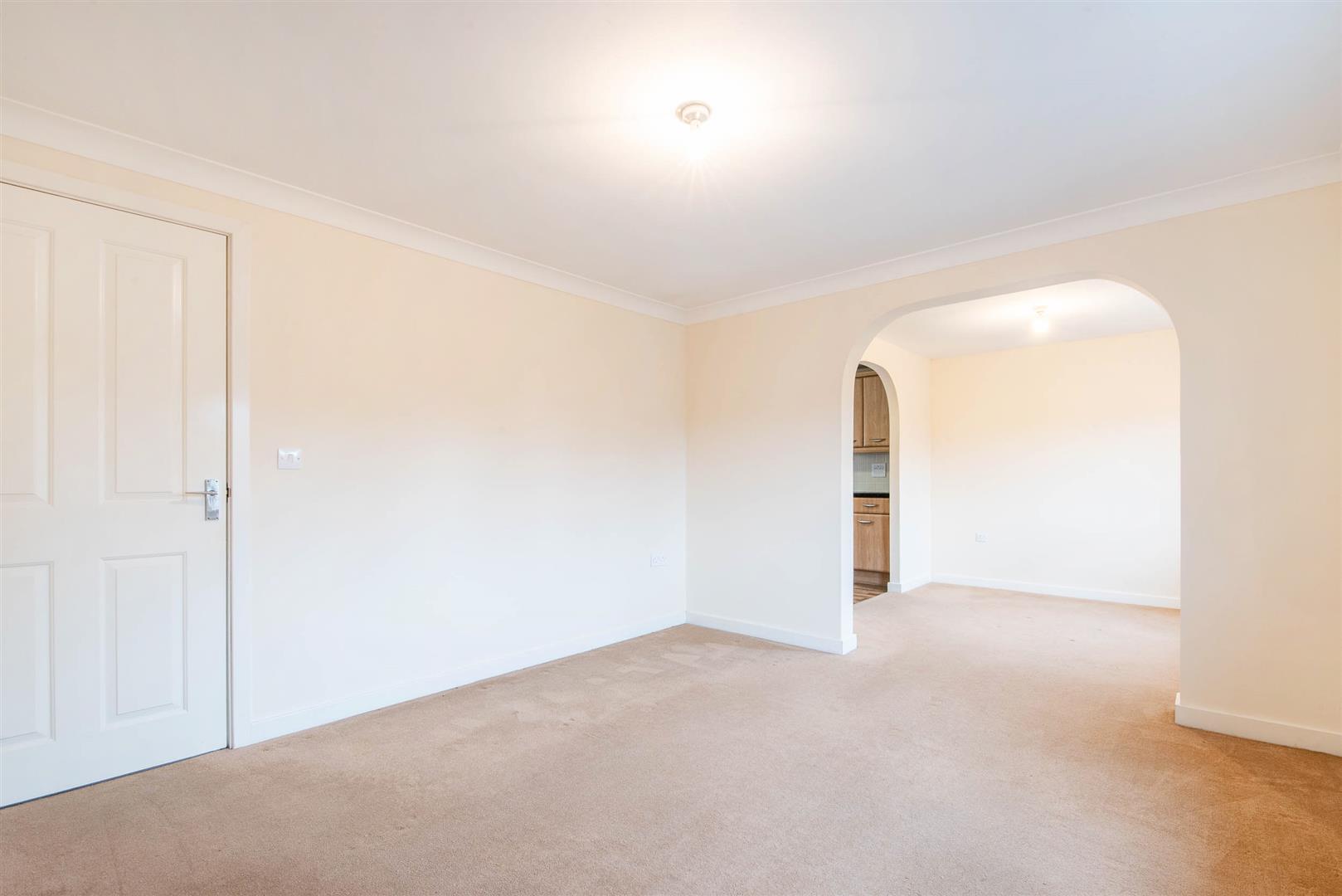 2 bed property in Anderton Crescent, Chorley